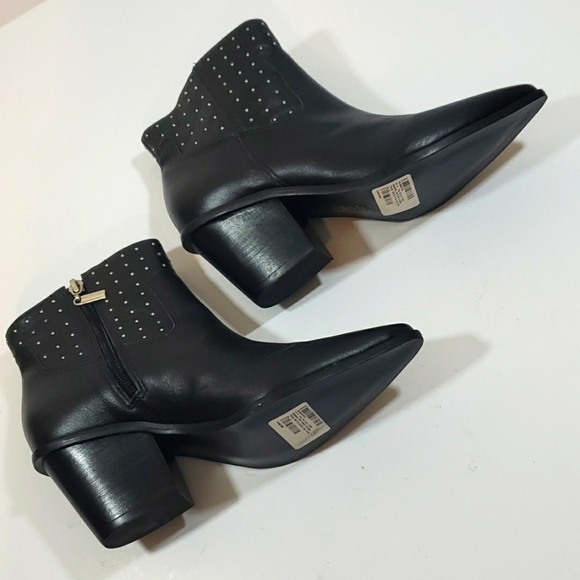 Kaanas~Size 6M~Black Leather Anthropologie Bootie. - Picture 1 of 12